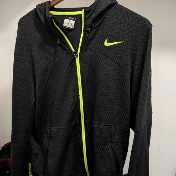 Nike Therma Fit Hoodie - Picture 1 of 1